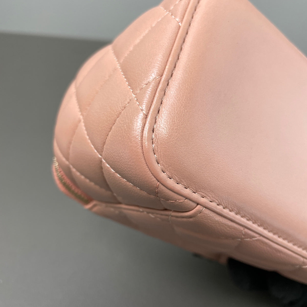 Chanel - Other - Leather - Pink - (small)