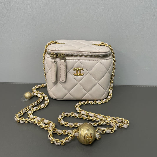 Chanel - Other - Leather - Purple - (mini)