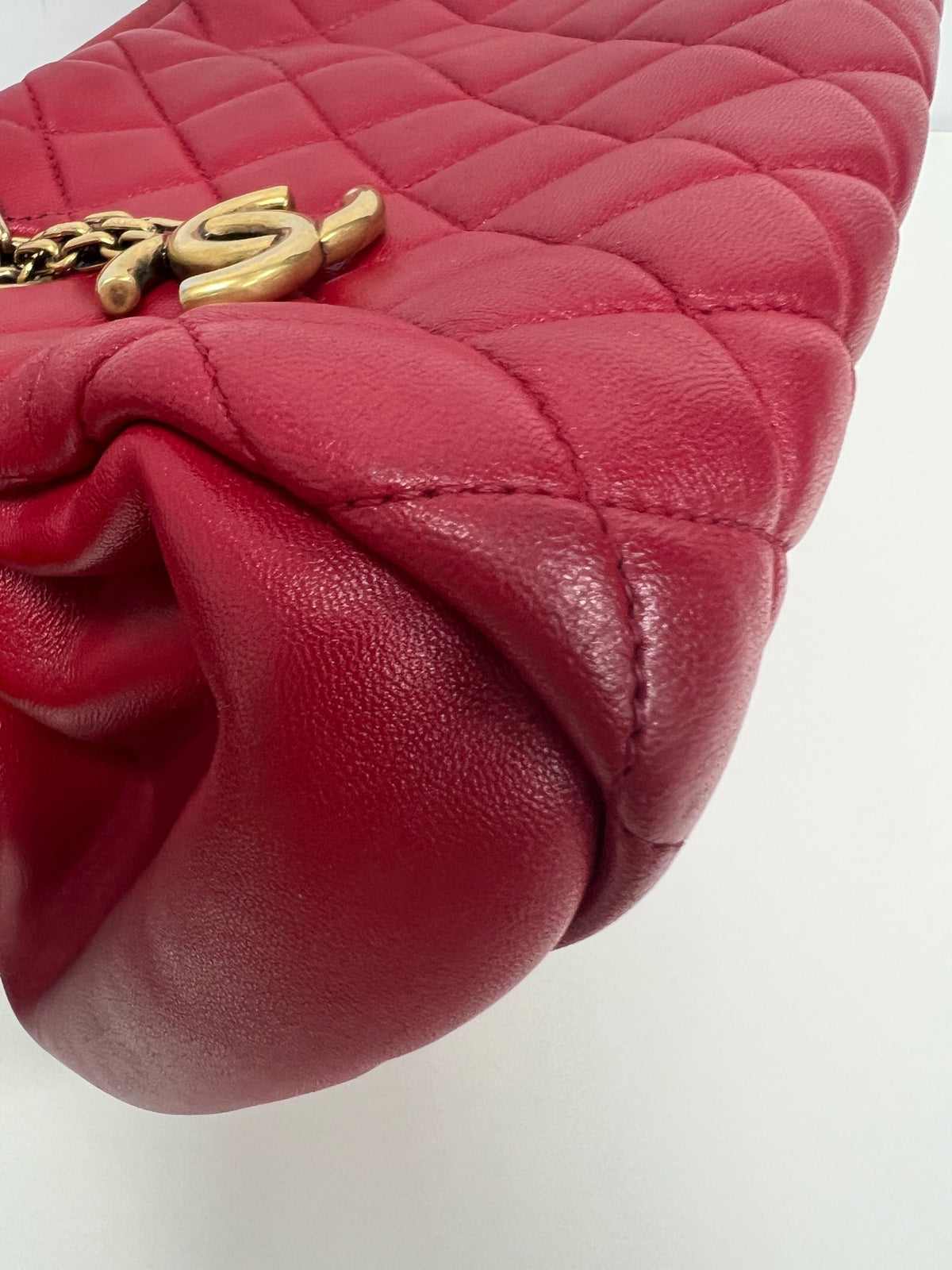 Chanel - Other - Leather - Red - (Large)