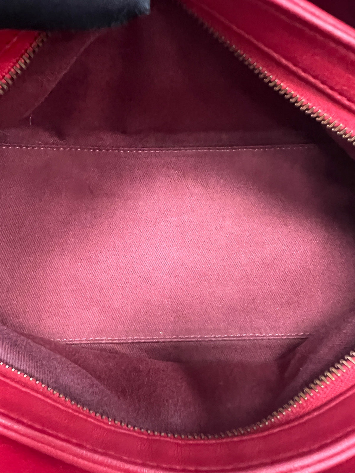 Chanel - Other - Leather - Red - (Large)