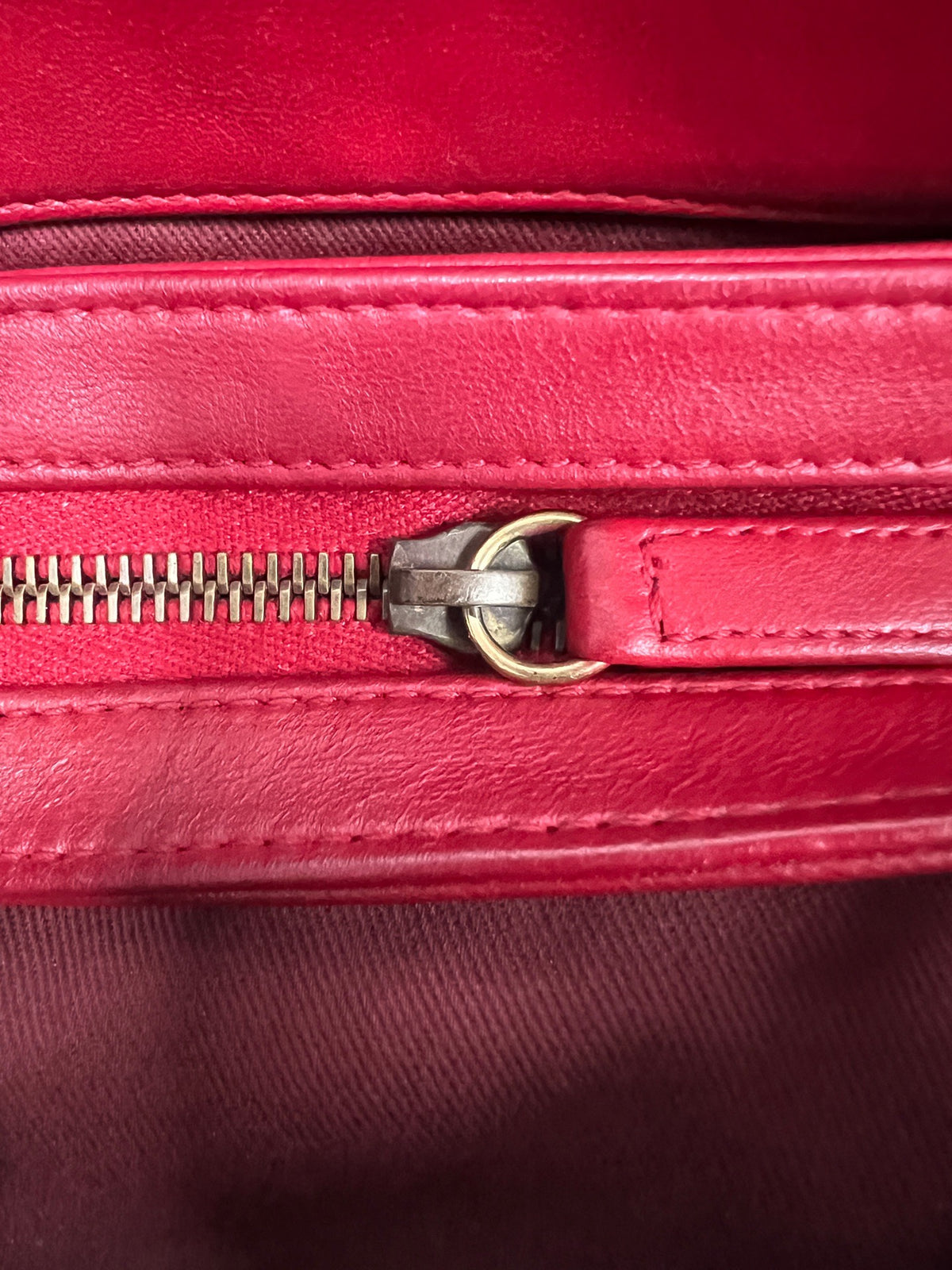 Chanel - Other - Leather - Red - (Large)