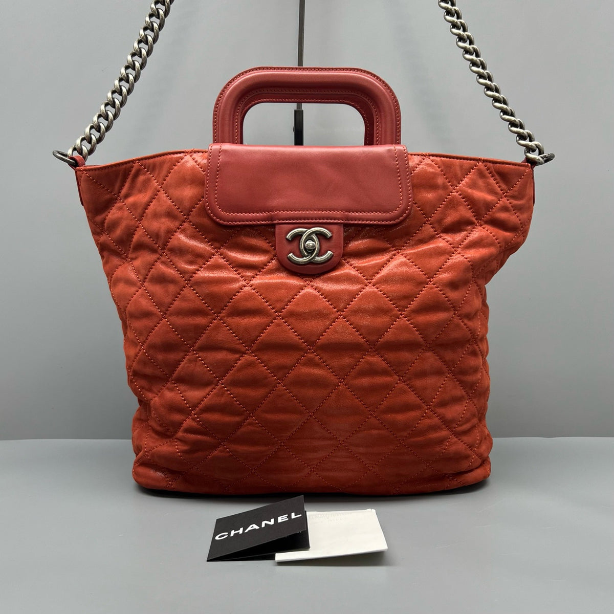 Chanel - Other - Leather - Red - (medium)
