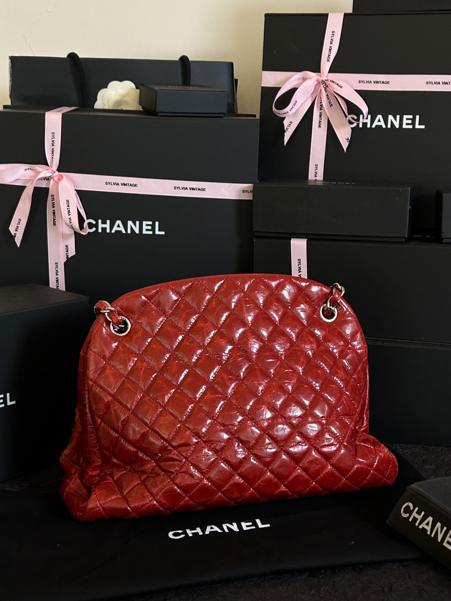 Chanel - Other - Leather - Red - (medium)