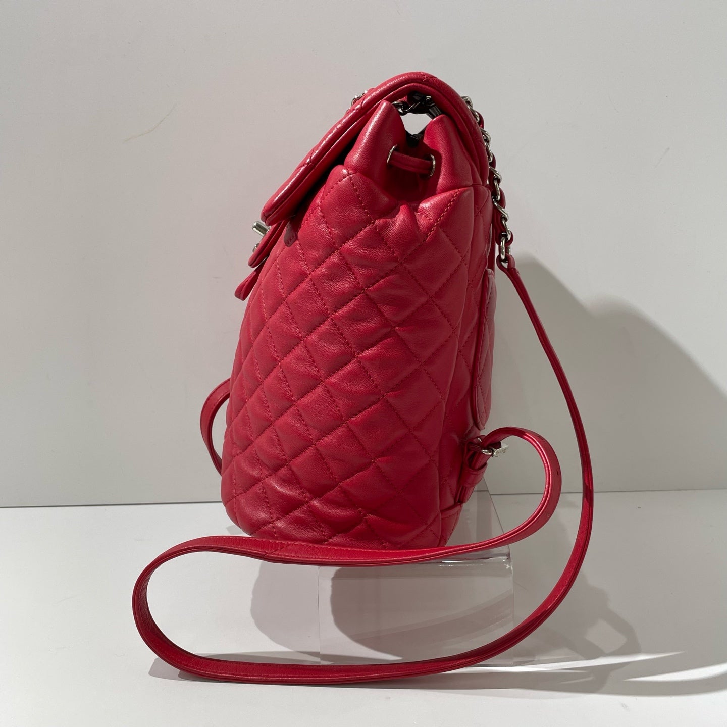 Chanel - Other - Leather - Red - (Medium)