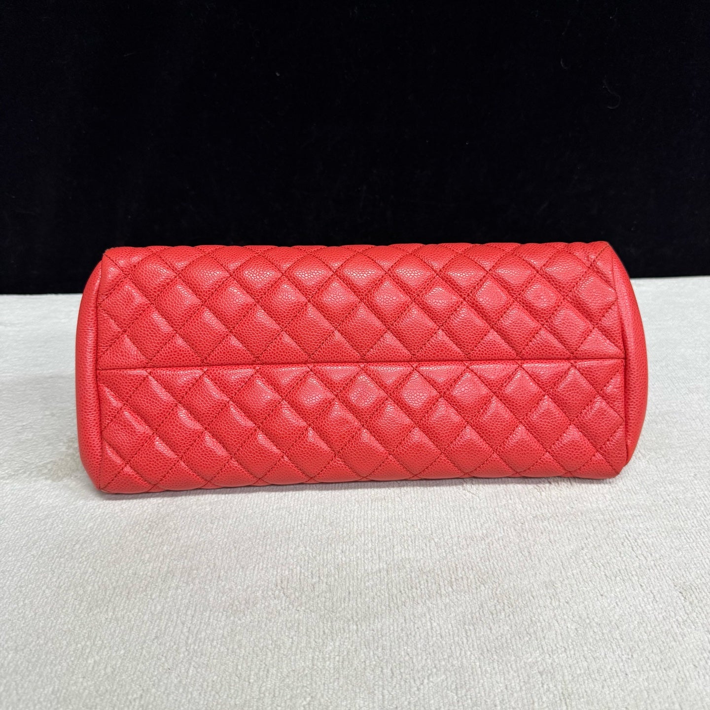 Chanel - Other - Leather - Red - (medium)