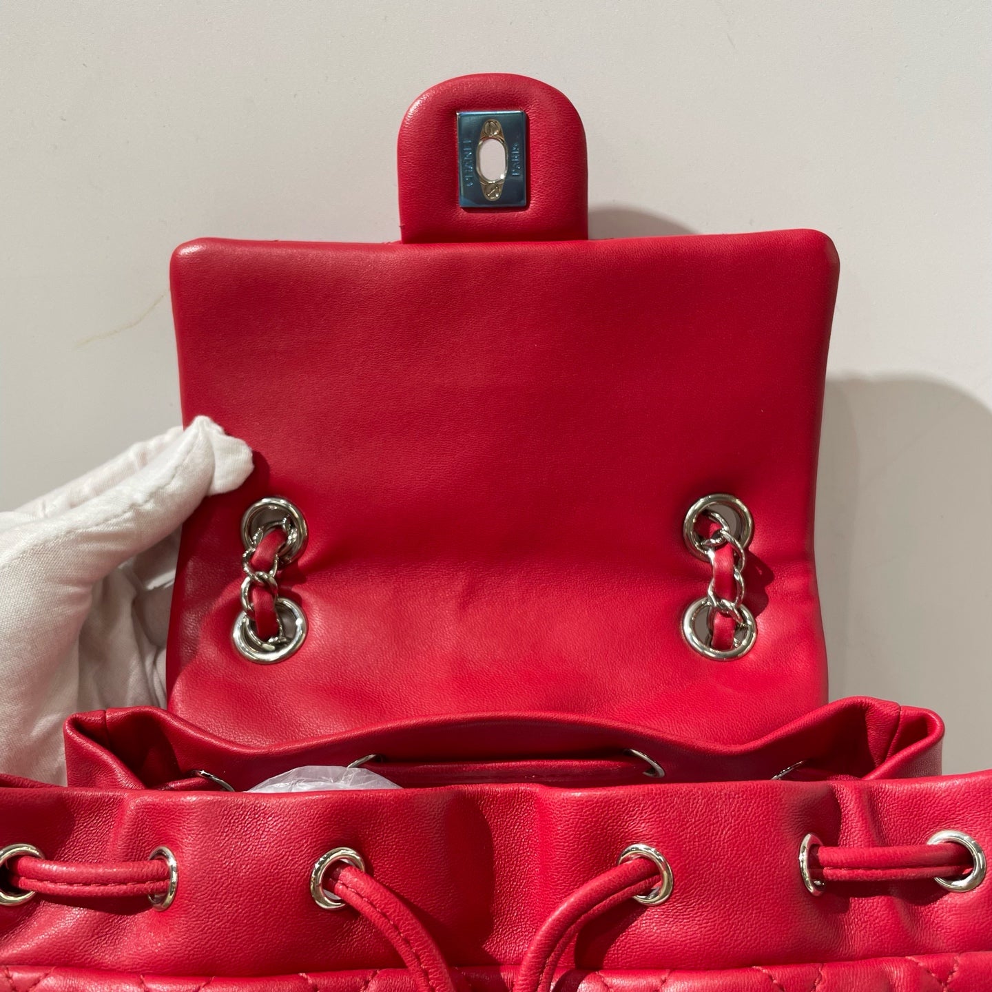 Chanel - Other - Leather - Red - (Medium)