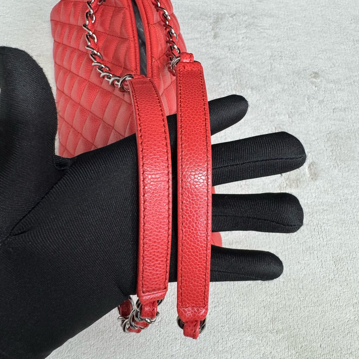 Chanel - Other - Leather - Red - (medium)