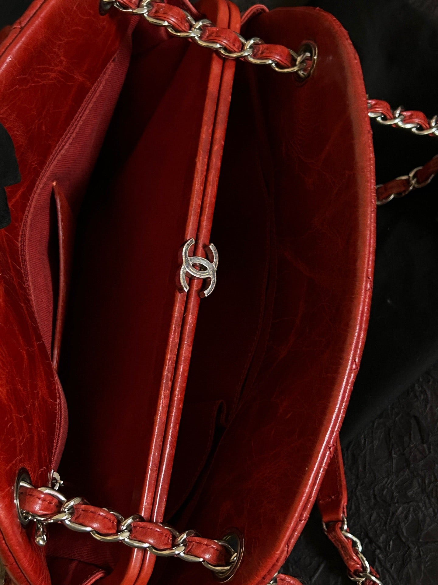 Chanel - Other - Leather - Red - (medium)