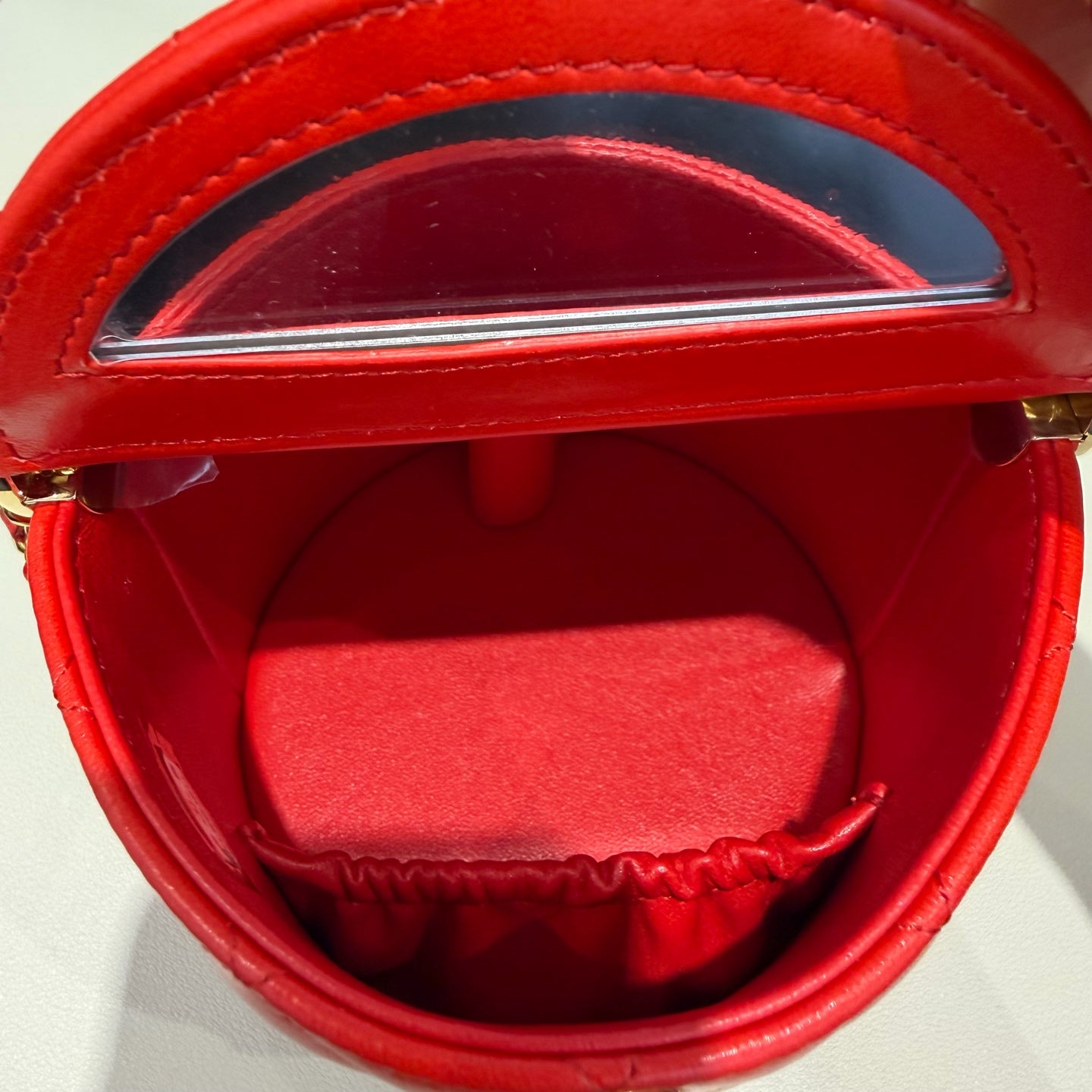 Chanel - Other - Leather - Red - (mini)