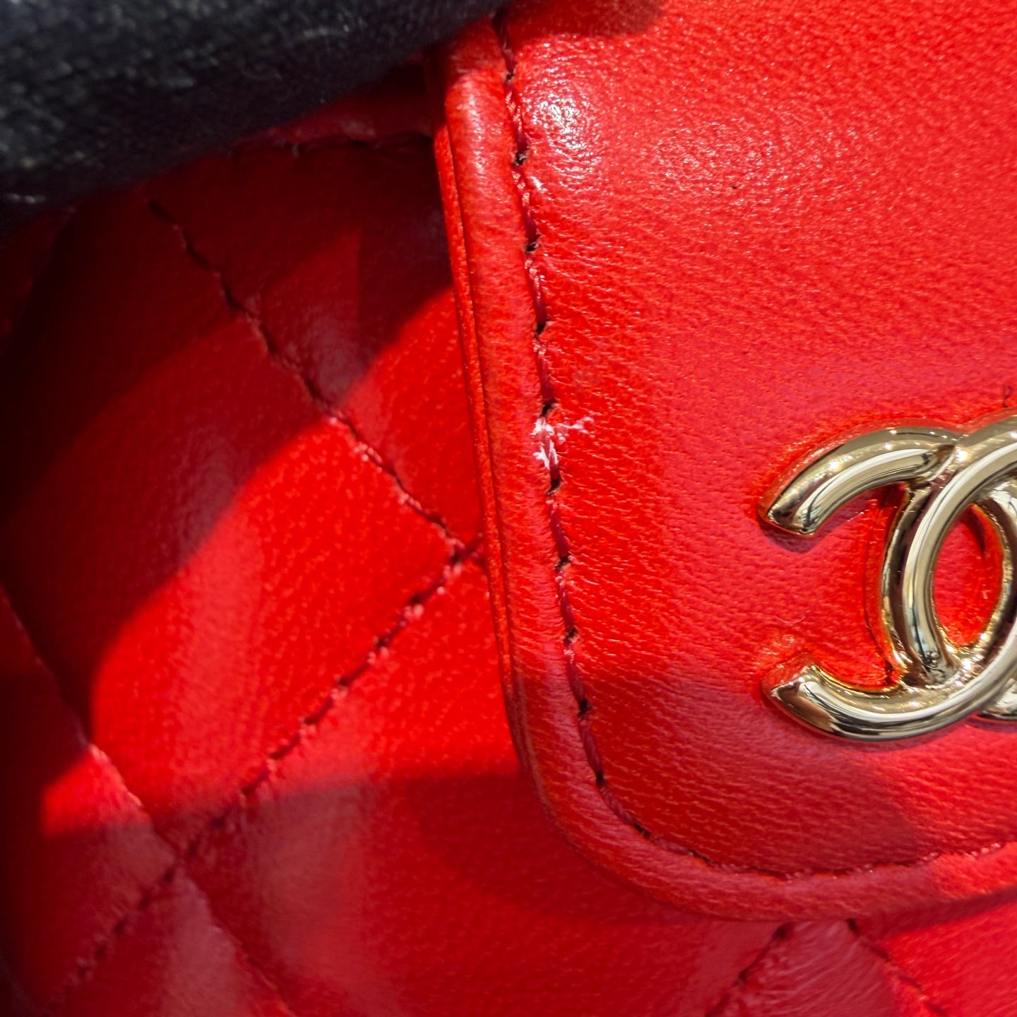 Chanel - Other - Leather - Red - (mini)