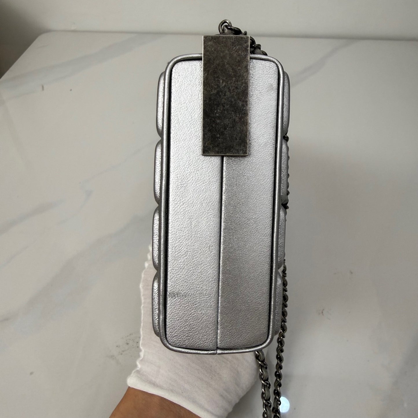 Chanel - Other - Leather - Silver - (mini)