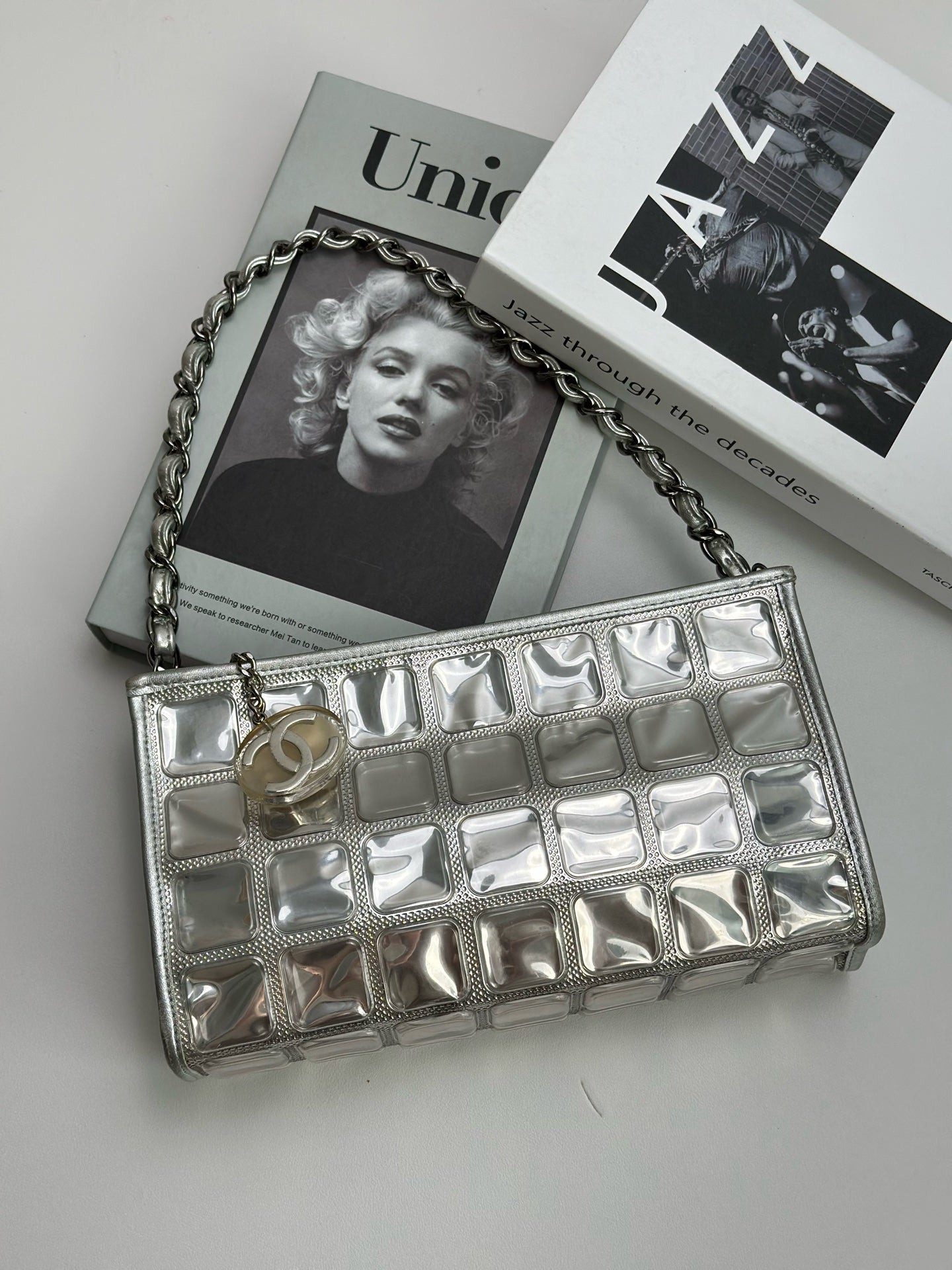 Chanel - Other - Leather - Silver - (small)