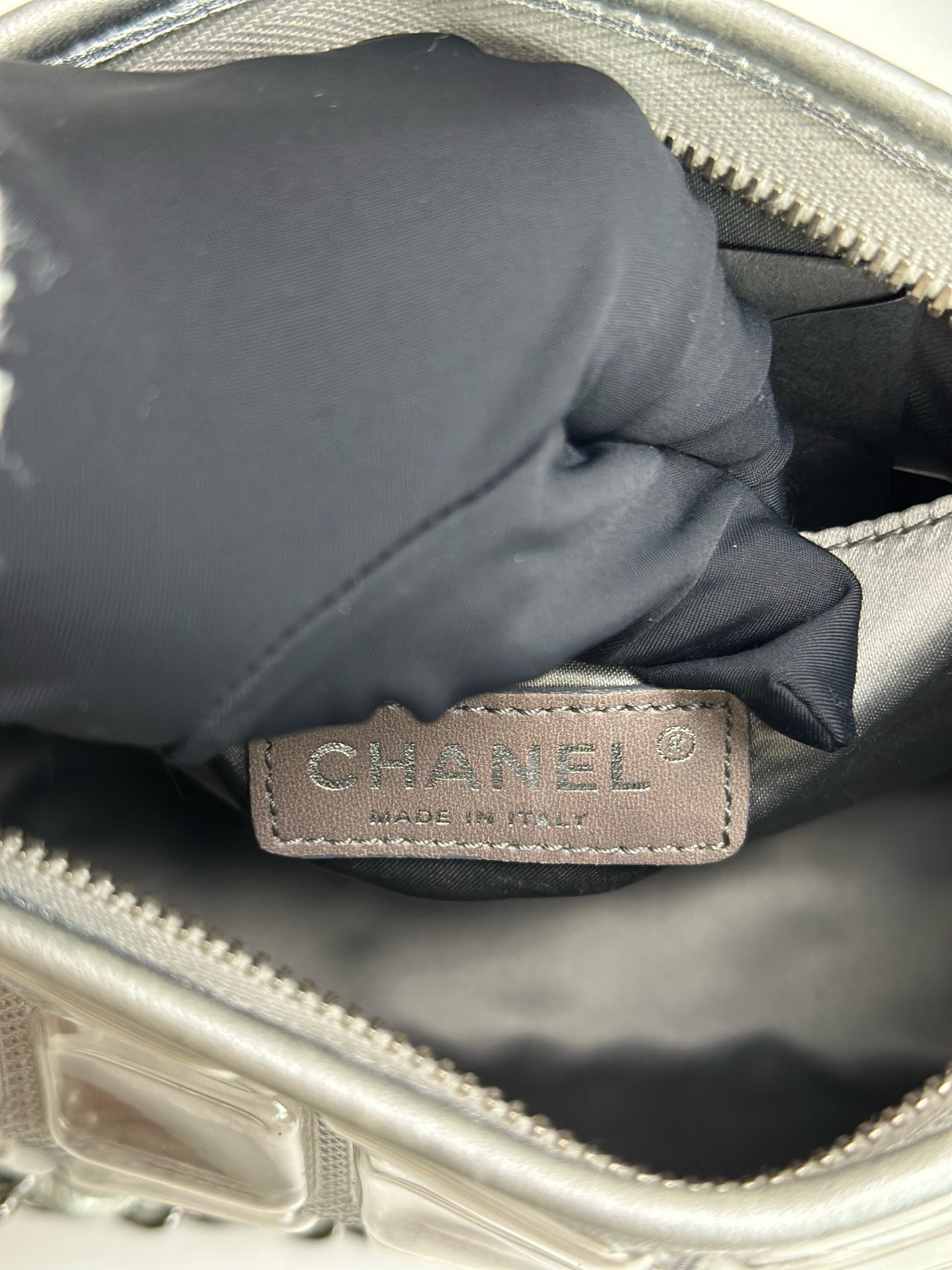 Chanel - Other - Leather - Silver - (small)