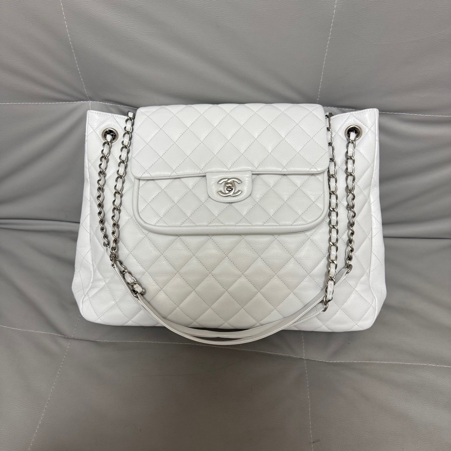 Chanel - Other - Leather - White - (large)