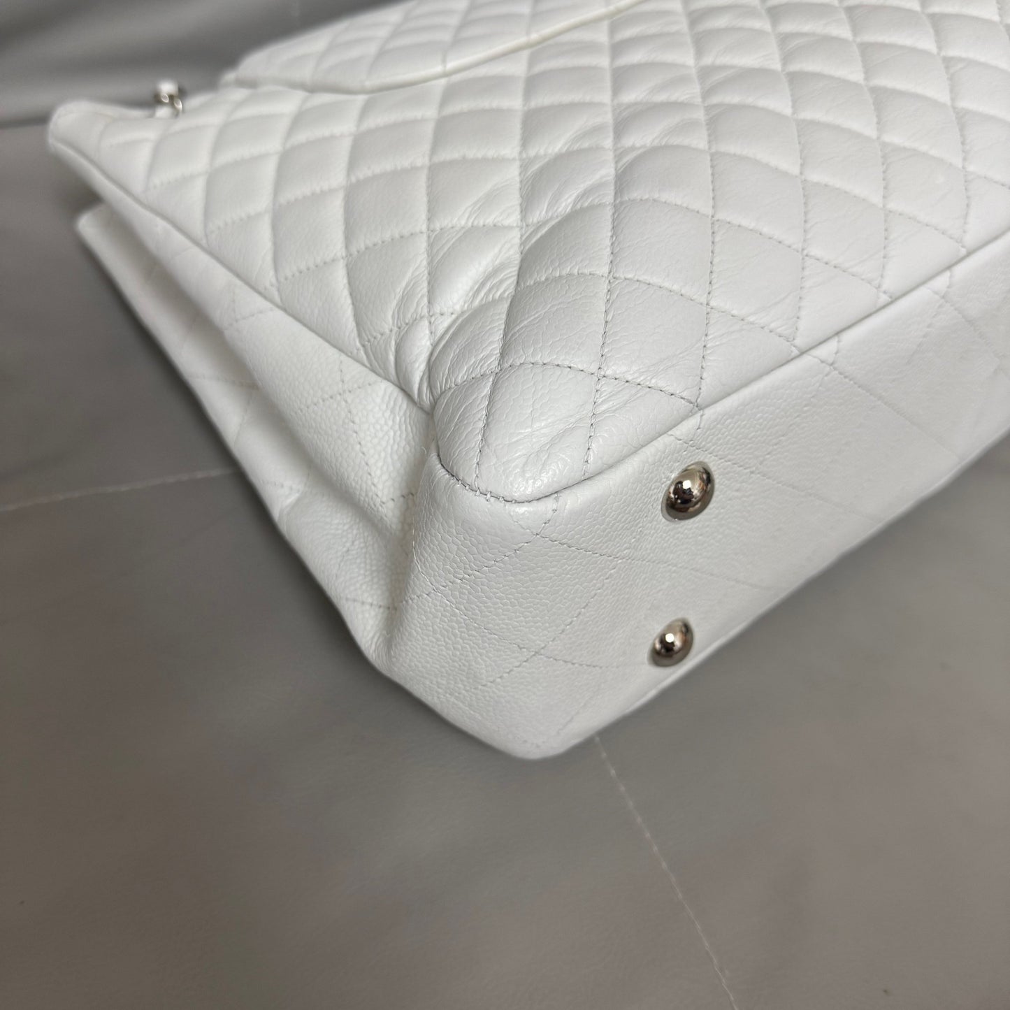 Chanel - Other - Leather - White - (large)