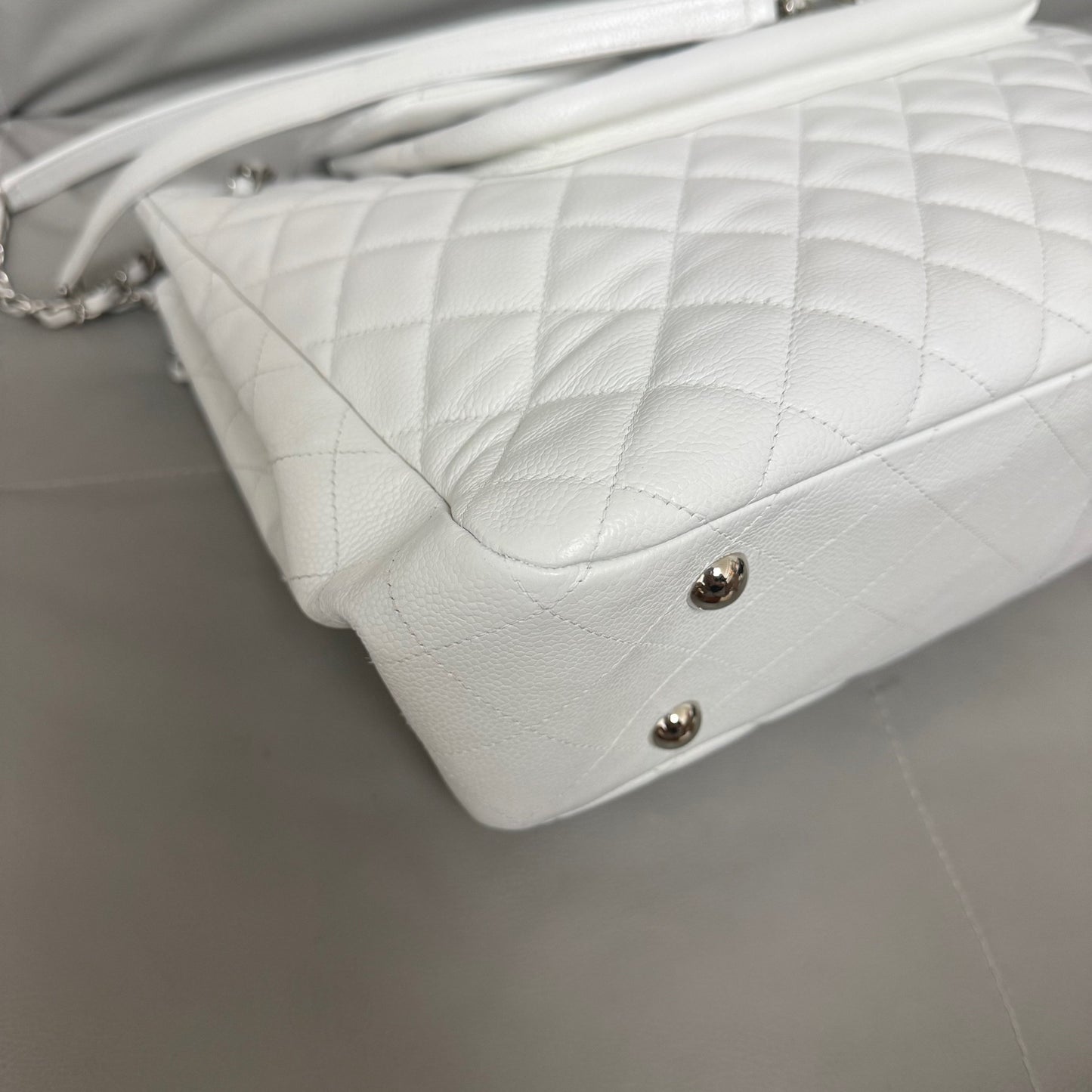 Chanel - Other - Leather - White - (large)