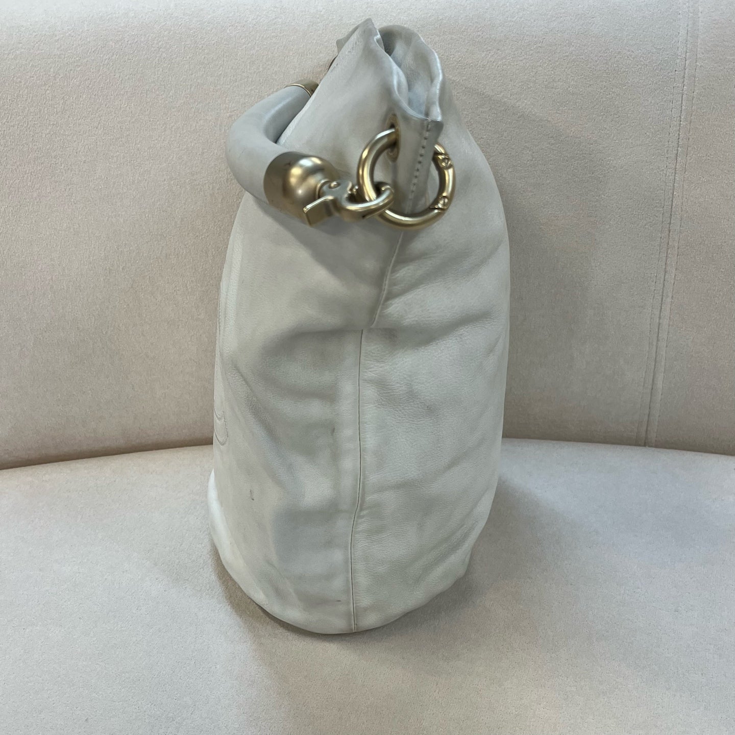 Chanel - Other - Leather - White - (medium)