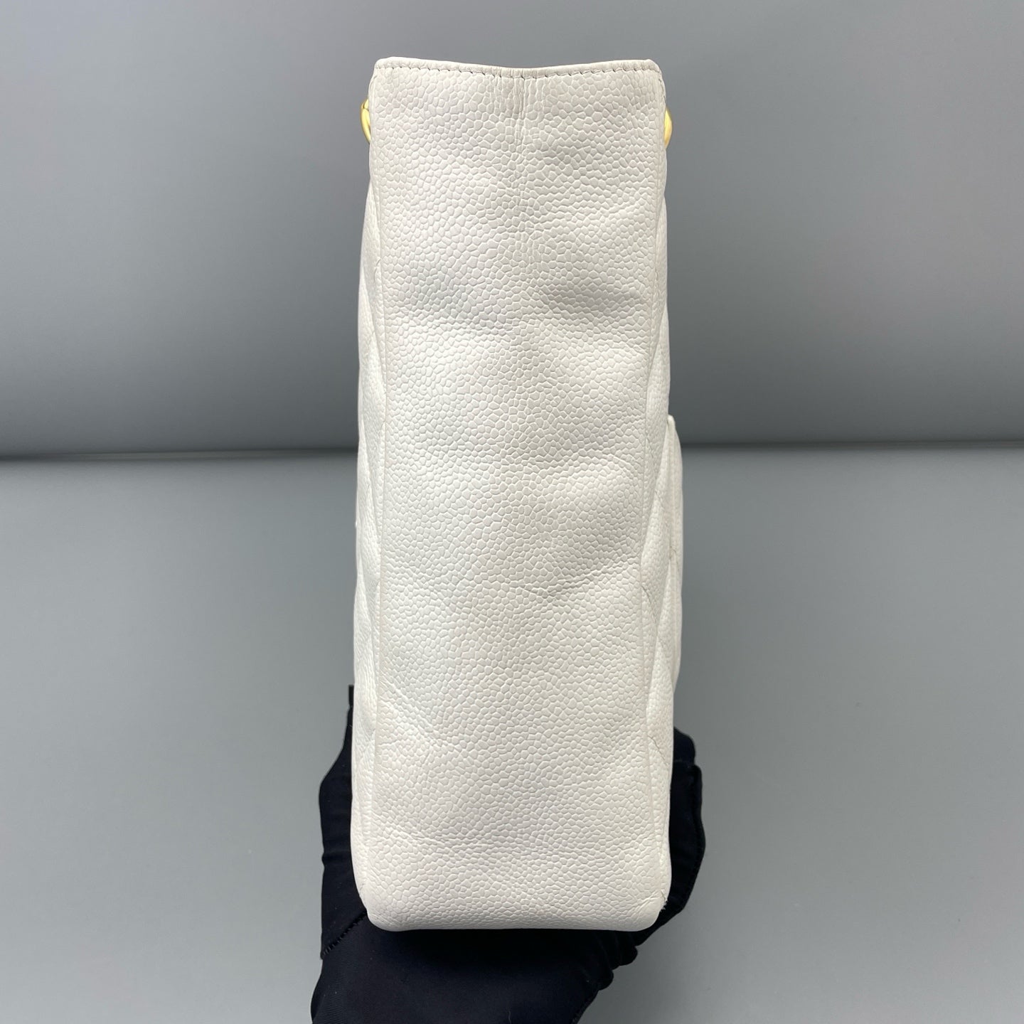 Chanel - Other - Leather - White - (medium)