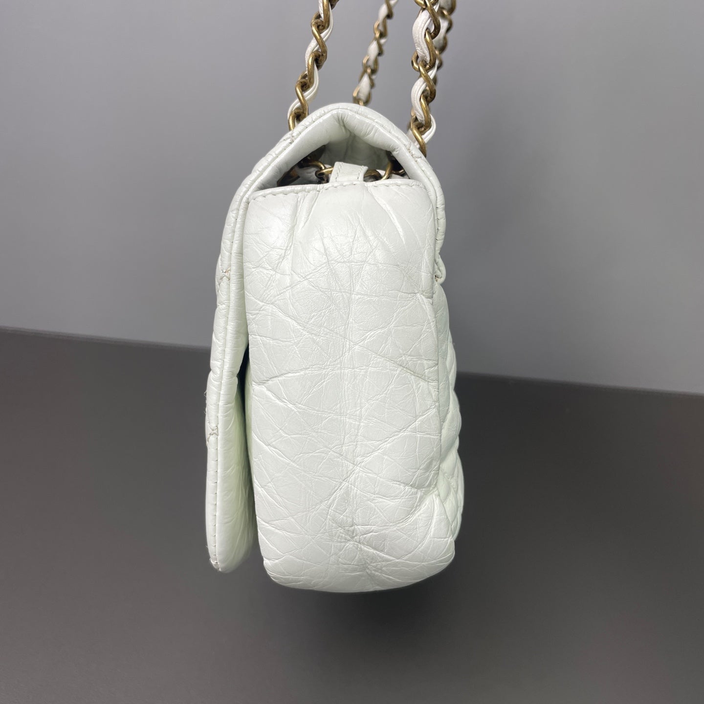 Chanel - Other - Leather - White - (medium)