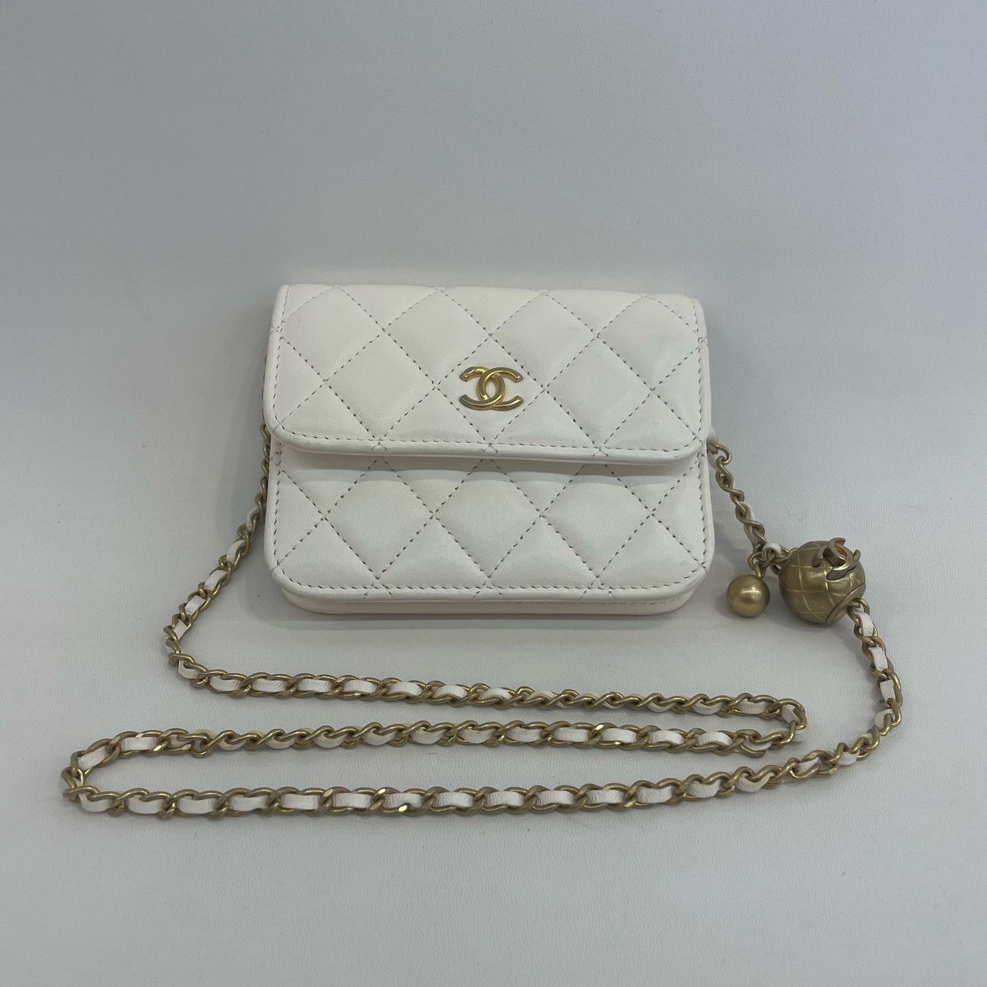 Chanel - Other - Leather - White - (mini)