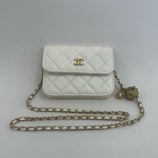 Chanel - Other - Leather - White - (mini)