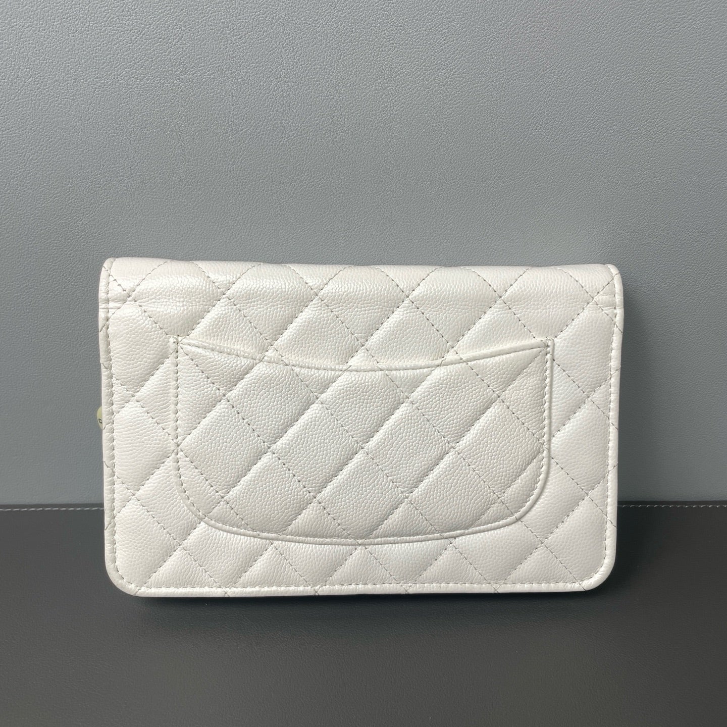 Chanel - Other - Leather - White - (mini)