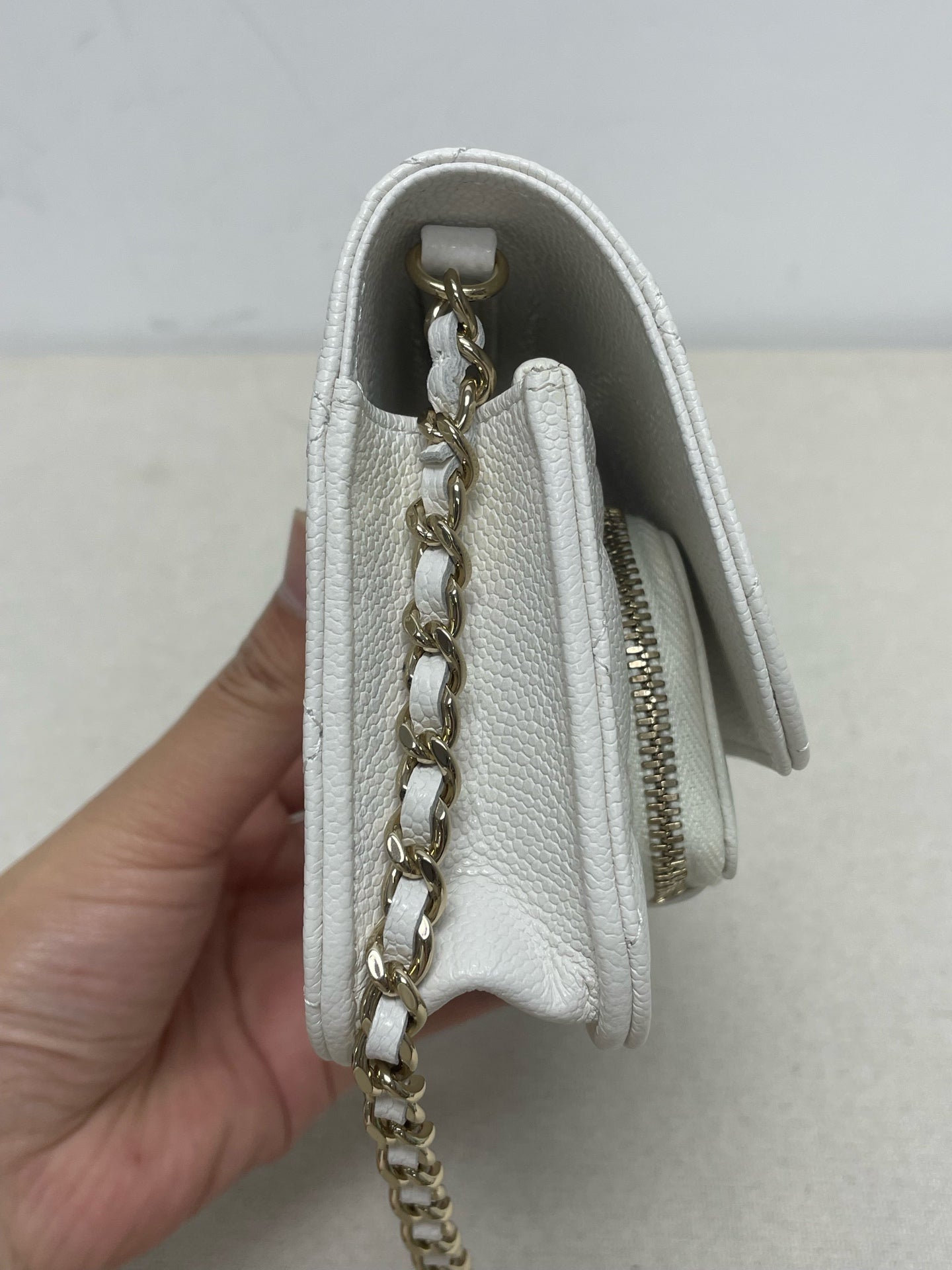 Chanel - Other - Leather - White - (mini)