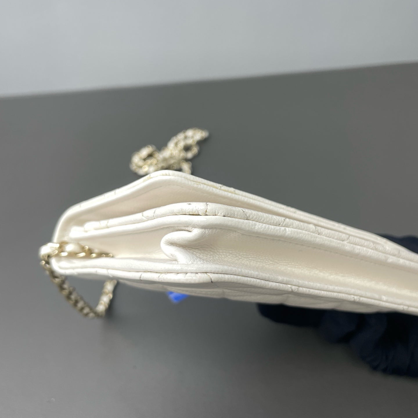 Chanel - Other - Leather - White - (mini)