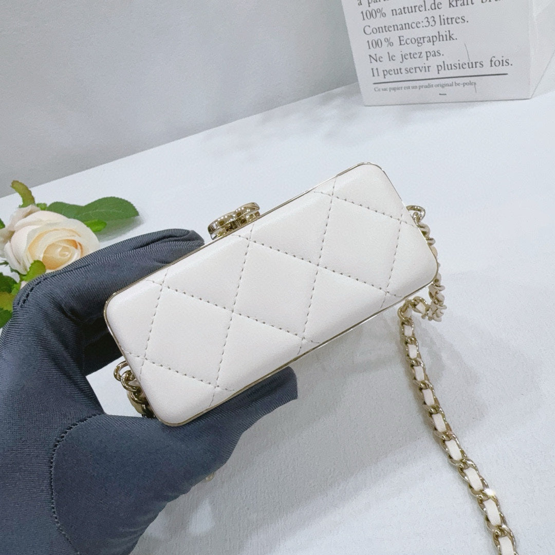 Chanel - Other - Leather - White - (mini)