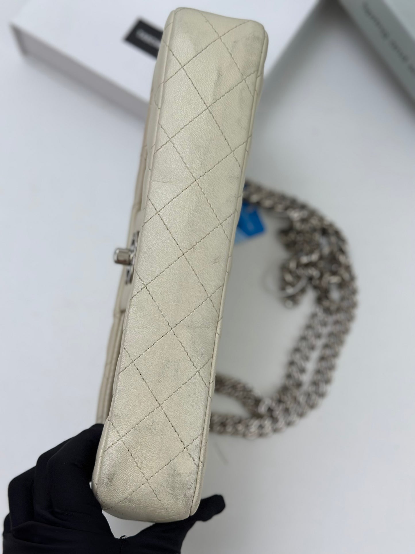 Chanel - Other - Leather - White - (mini)