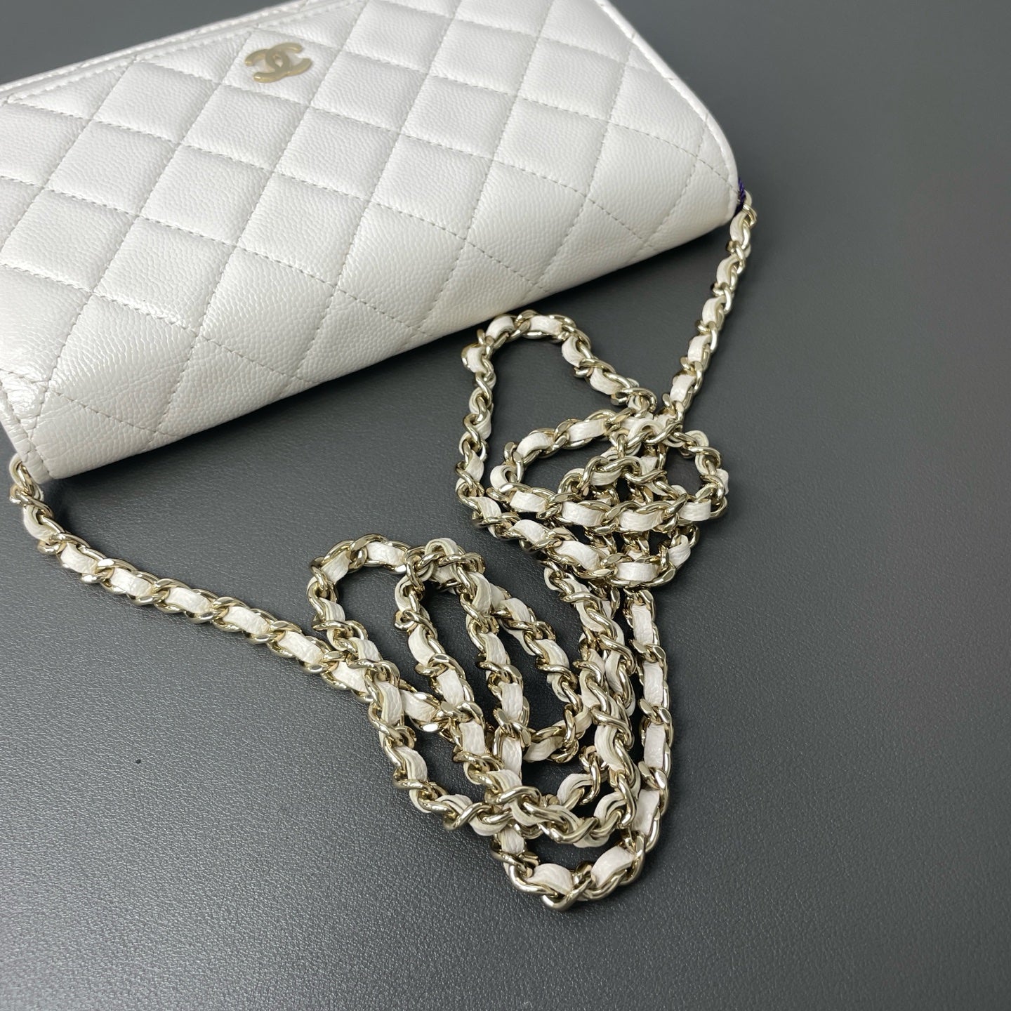 Chanel - Other - Leather - White - (mini)