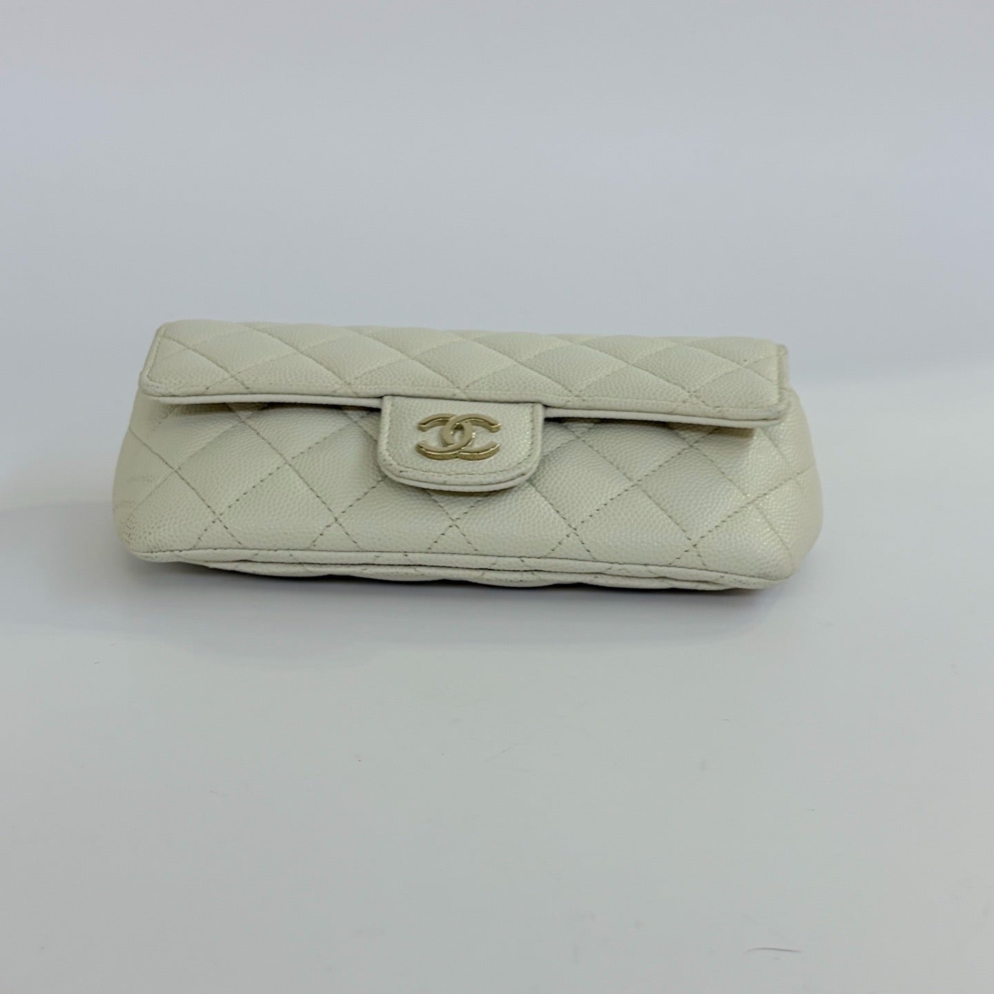 Chanel - Other - Leather - White - (mini)