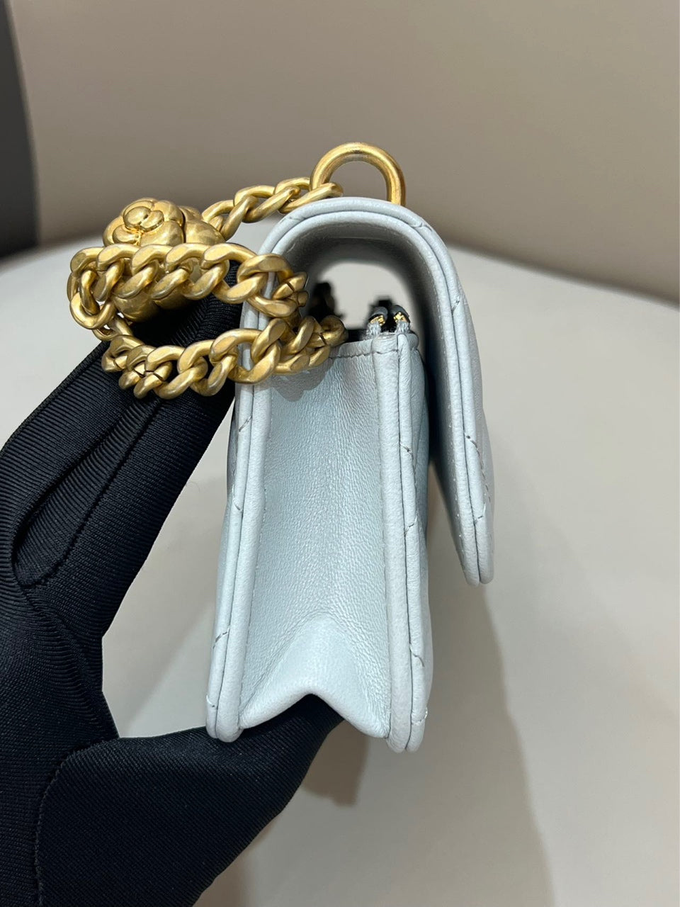 Chanel - Other - Leather - White - (mini)