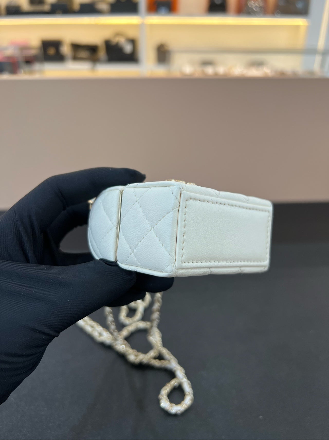 Chanel - Other - Leather - White - (mini)