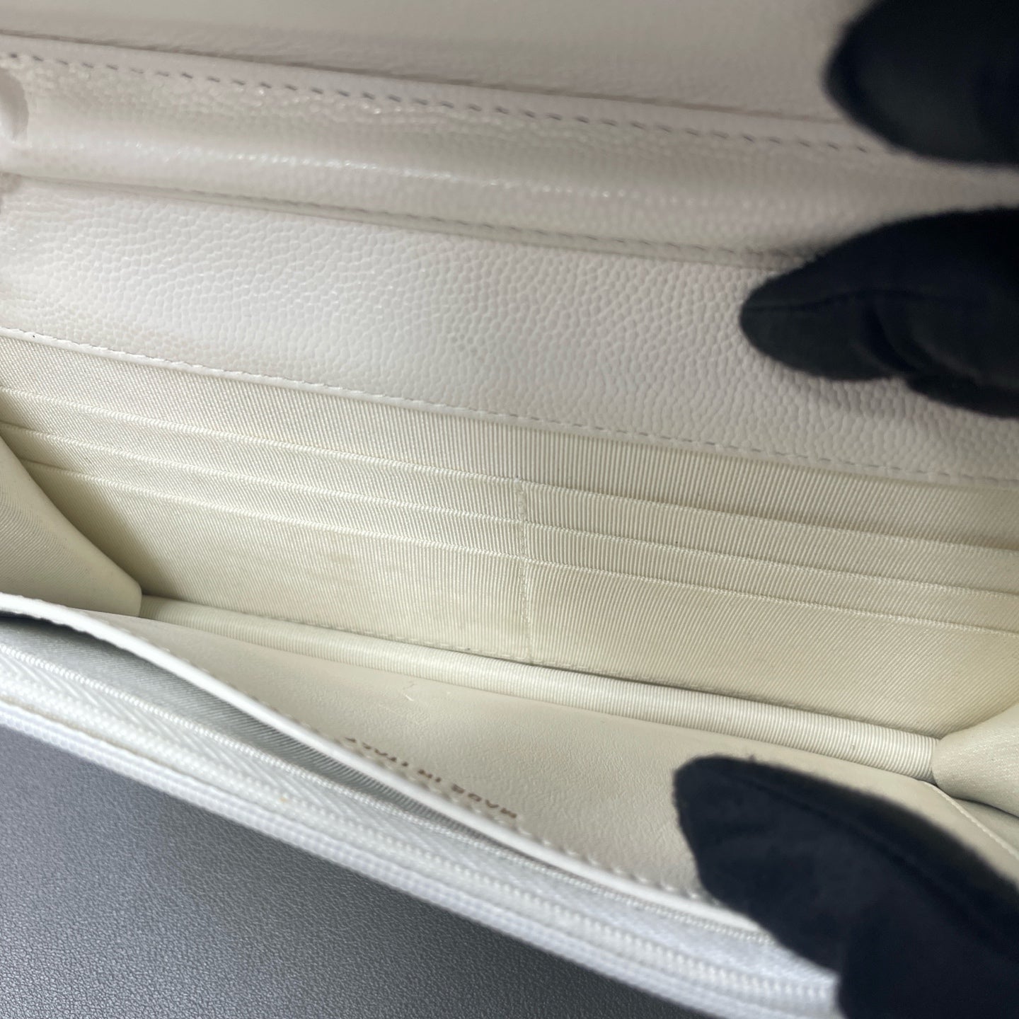 Chanel - Other - Leather - White - (mini)