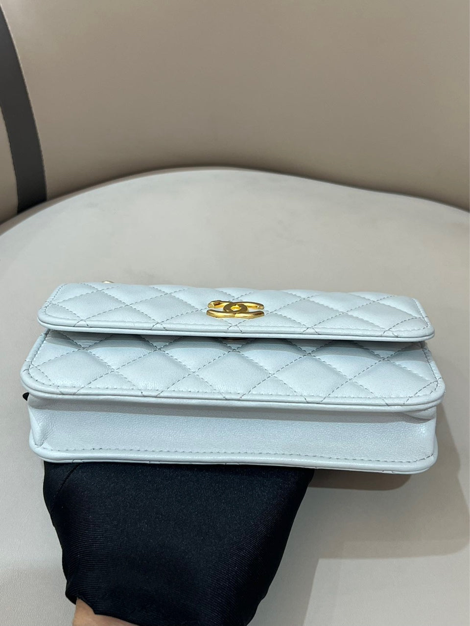 Chanel - Other - Leather - White - (mini)