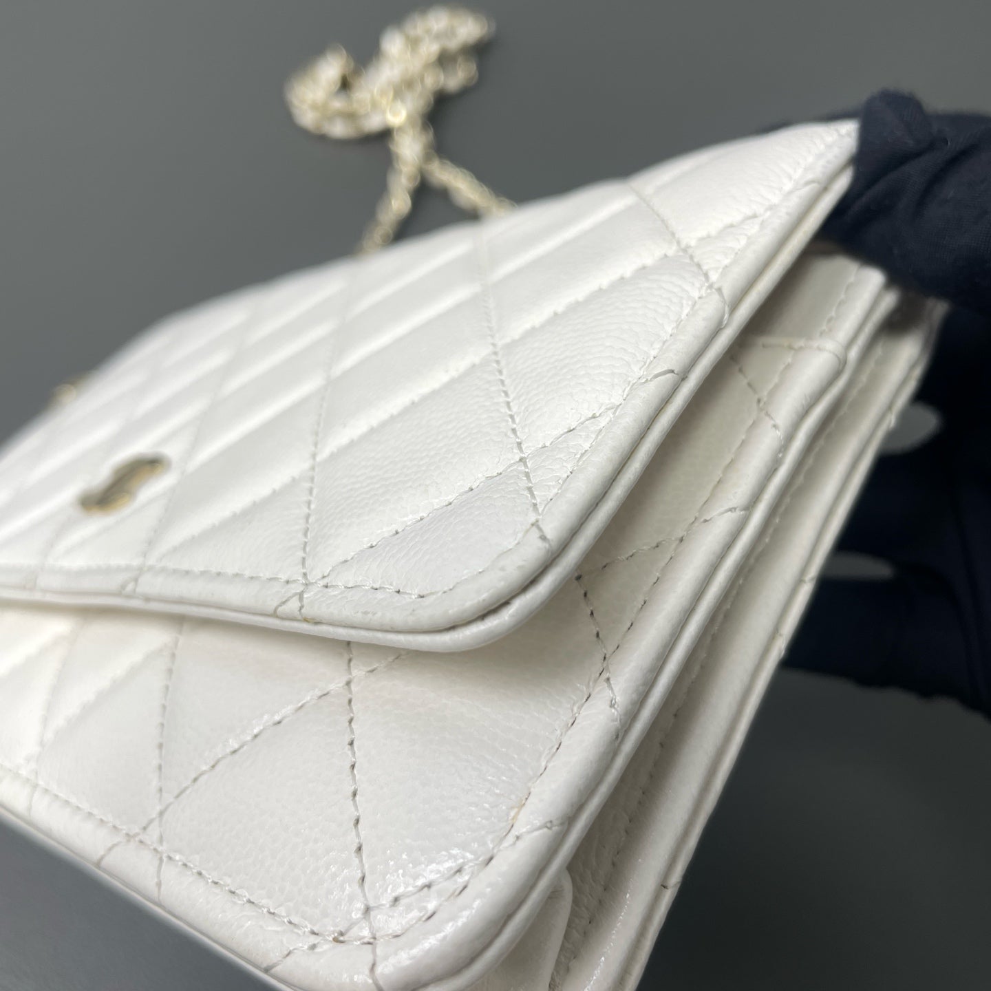Chanel - Other - Leather - White - (mini)