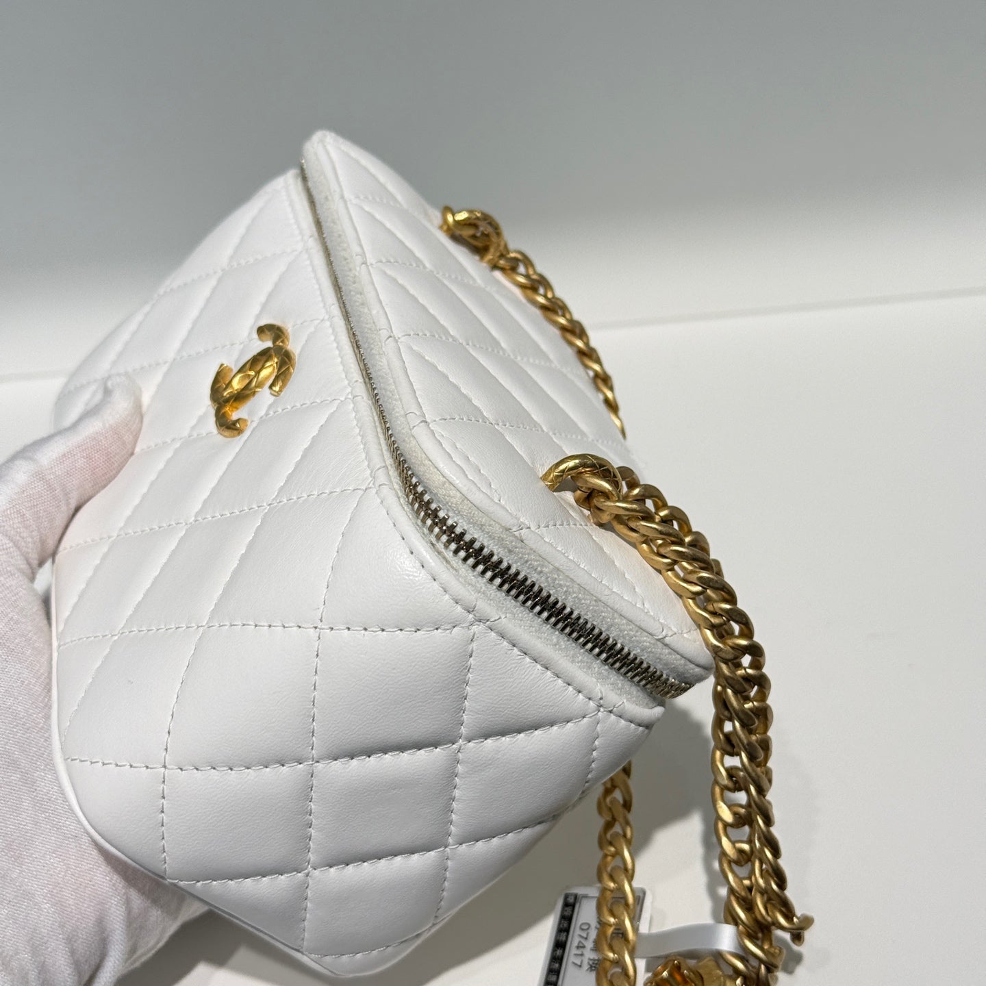 Chanel - Other - Leather - White - (mini)