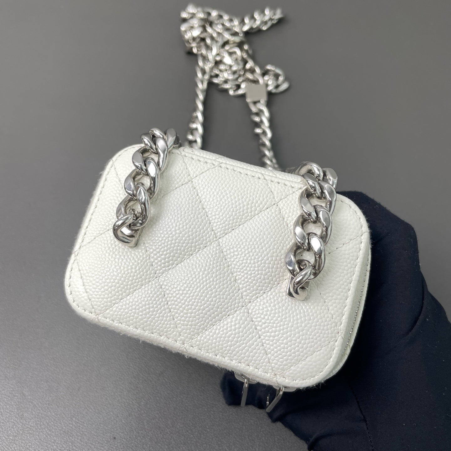 Chanel - Other - Leather - White - (mini)