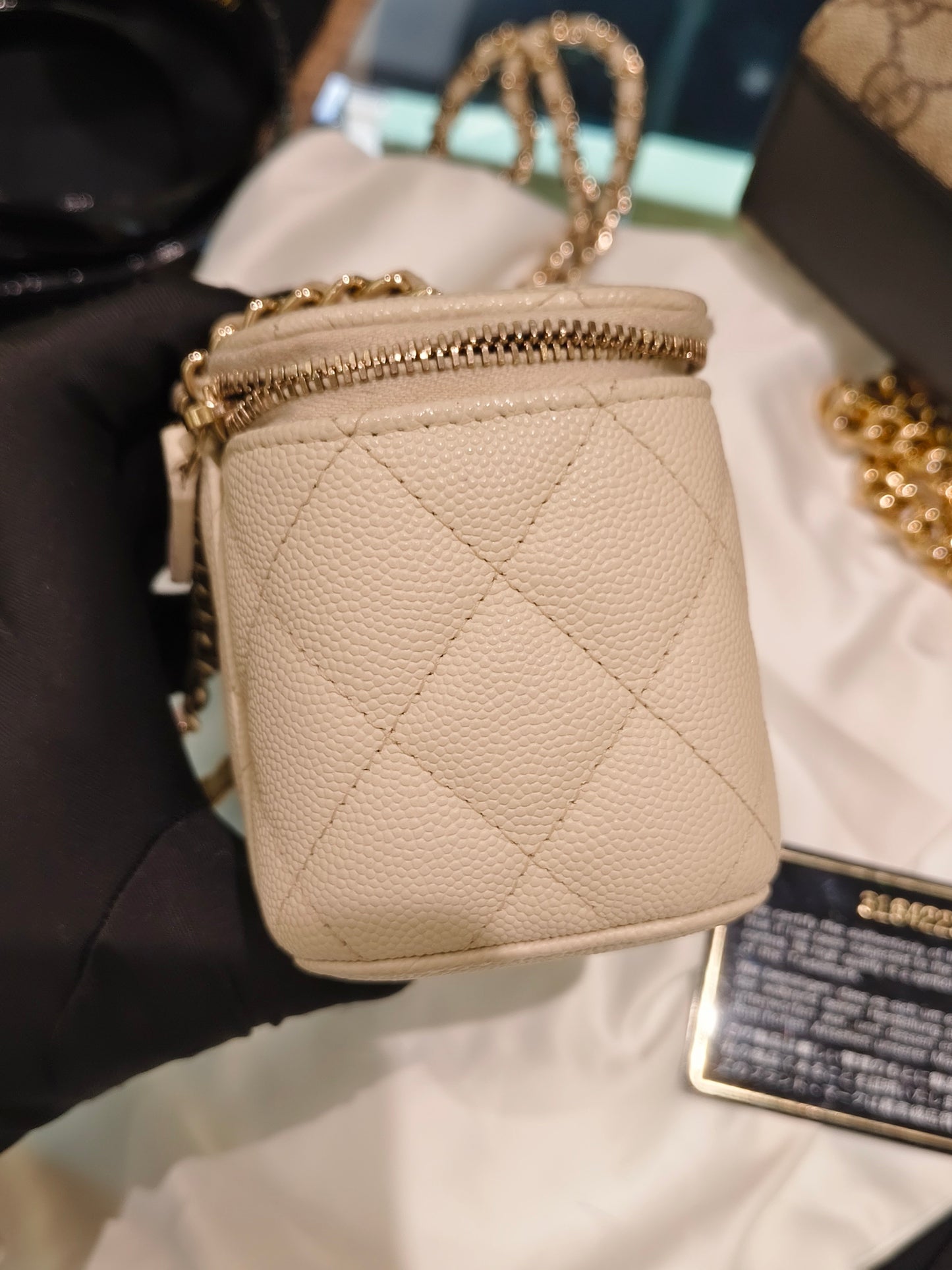 Chanel - Other - Leather - White - (mini)