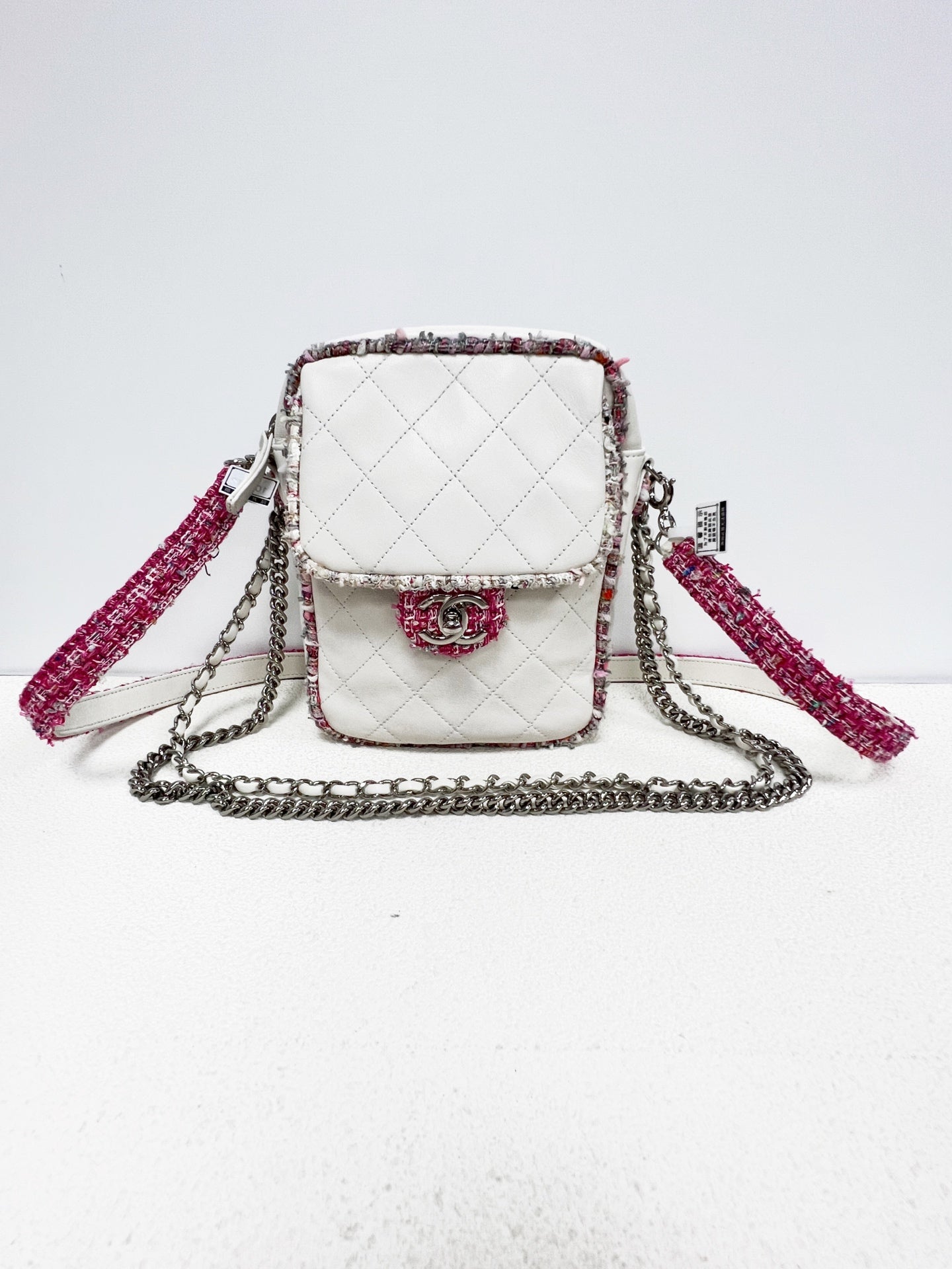 Chanel - Other - Leather - White - (small)