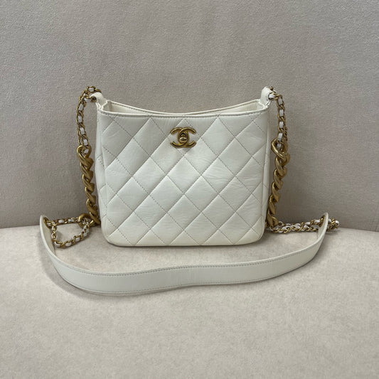 Chanel - Other - Leather - White - (small)