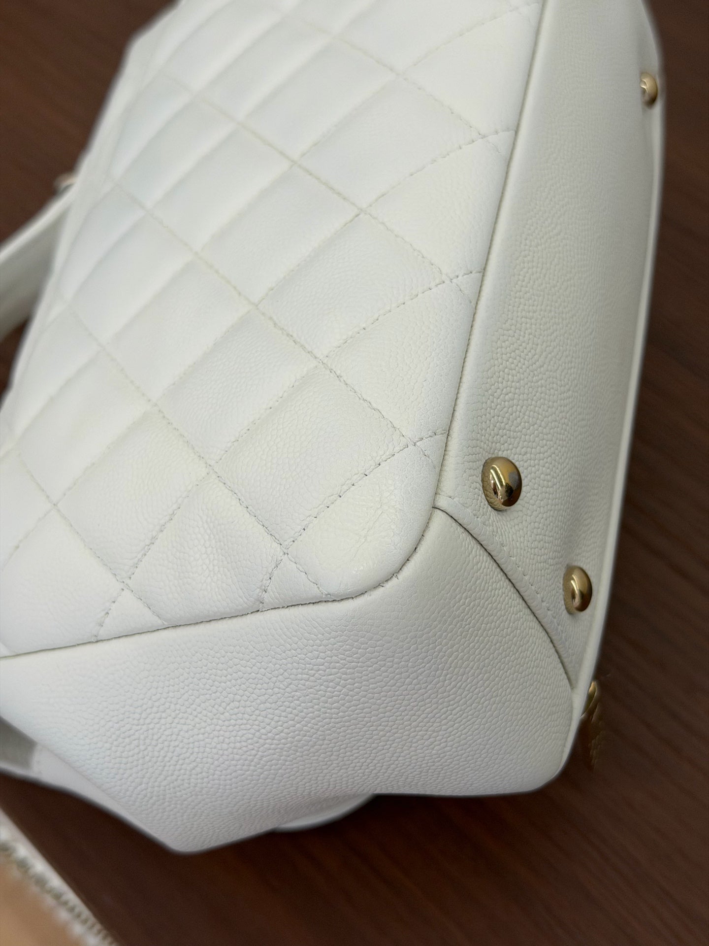 Chanel - Other - Leather - White - (small)