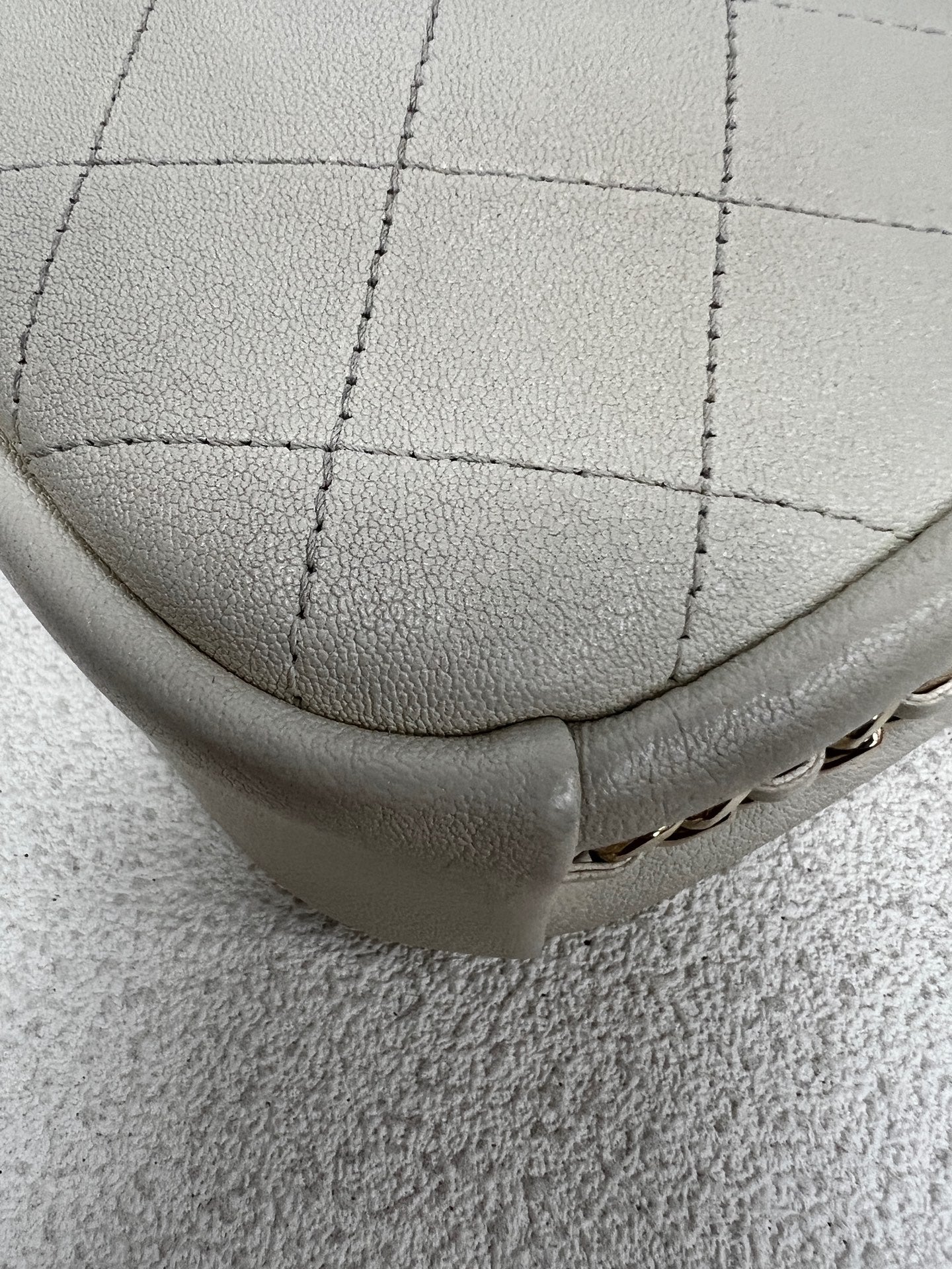 Chanel - Other - Leather - White - (small)