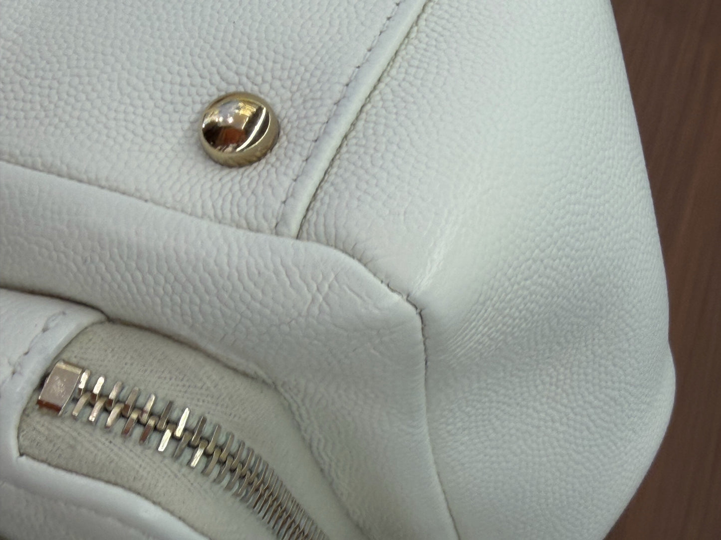 Chanel - Other - Leather - White - (small)