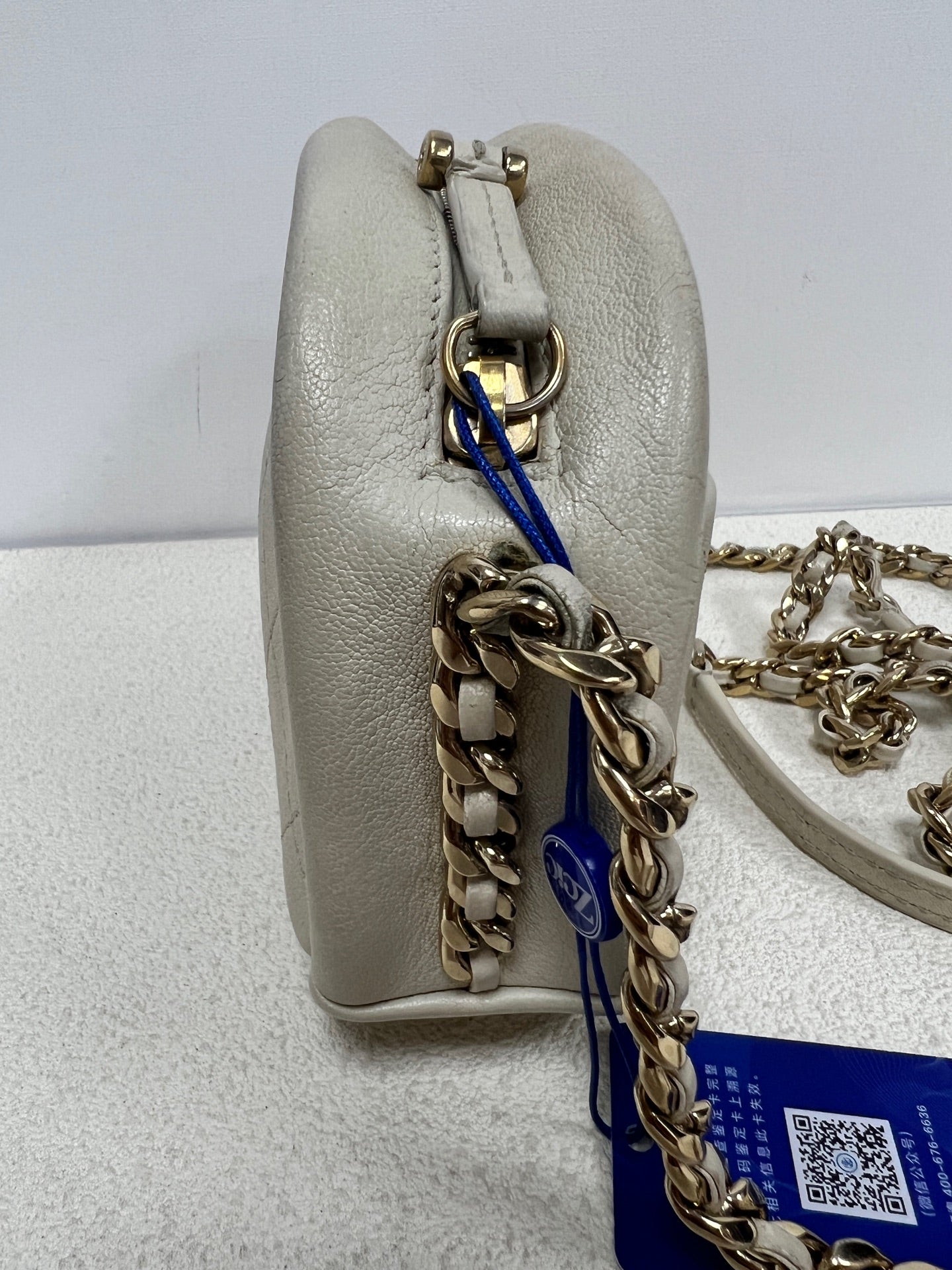 Chanel - Other - Leather - White - (small)