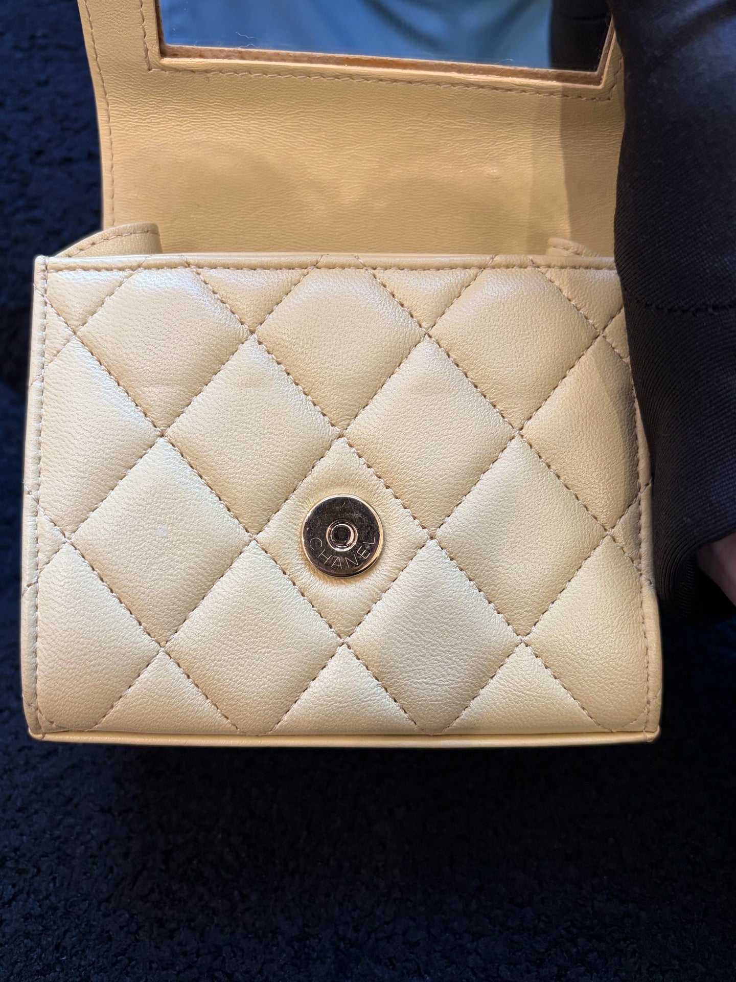 Chanel - Other - Leather - Yellow - (mini)