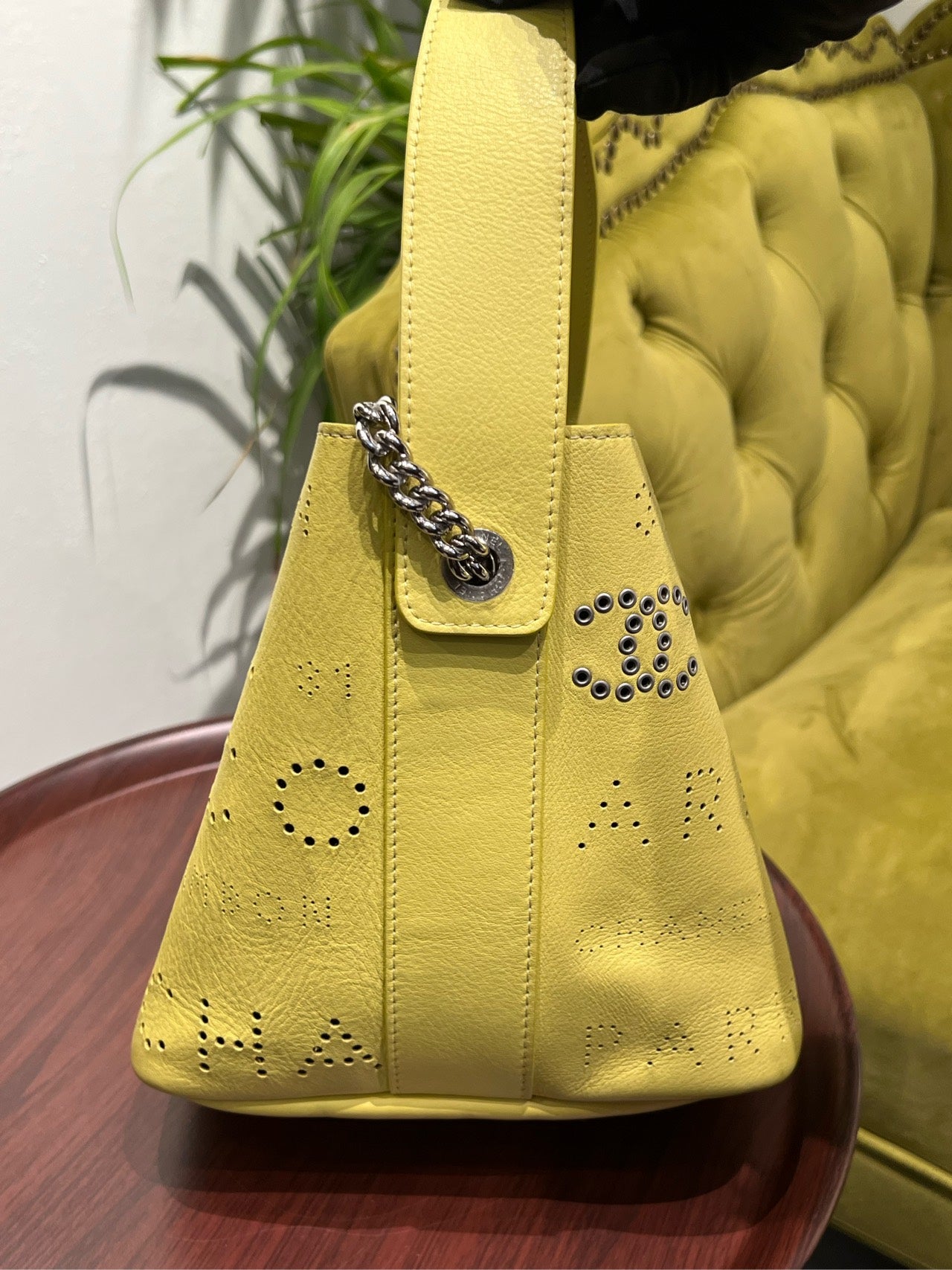 Chanel - Other - Leather - Yellow - (small)