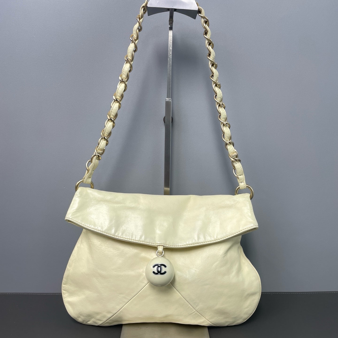 Chanel - Other - Leather - Yellow - (small)