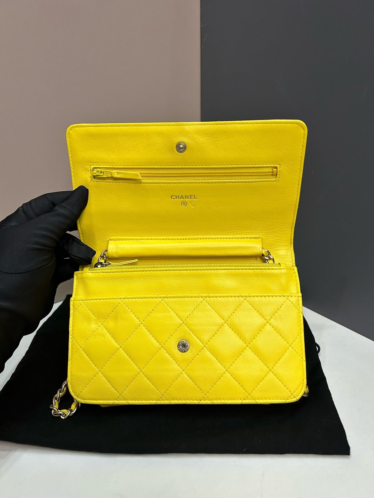 Chanel - Other - Leather - Yellow - (small)
